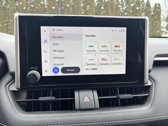 2025 Toyota RAV4 Hybrid XLE AWD (Natl)