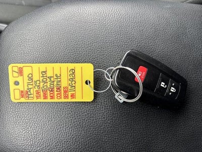 2025 Toyota RAV4 Hybrid XLE AWD (Natl)