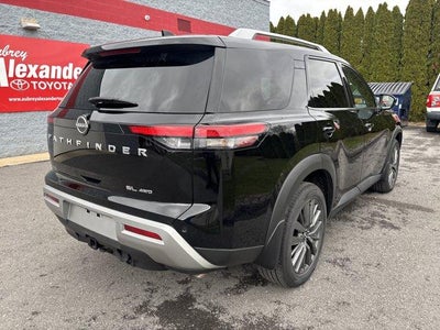2025 Nissan Pathfinder SL 4WD