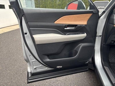 2024 Toyota Grand Highlander Limited AWD (Natl)