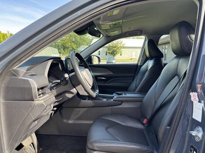 2025 Toyota Grand Highlander XLE AWD (Natl)