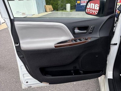 2019 Toyota Sienna Limited Premium AWD 7-Passenger (Natl)