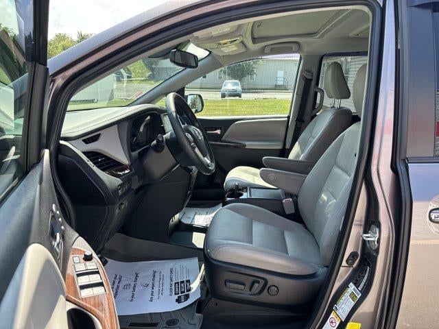 2019 Toyota Sienna Limited Premium AWD 7-Passenger (Natl)