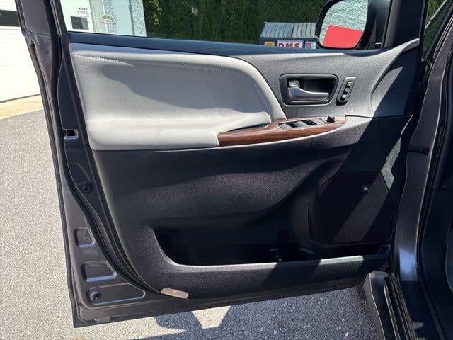 2019 Toyota Sienna Limited Premium AWD 7-Passenger (Natl)