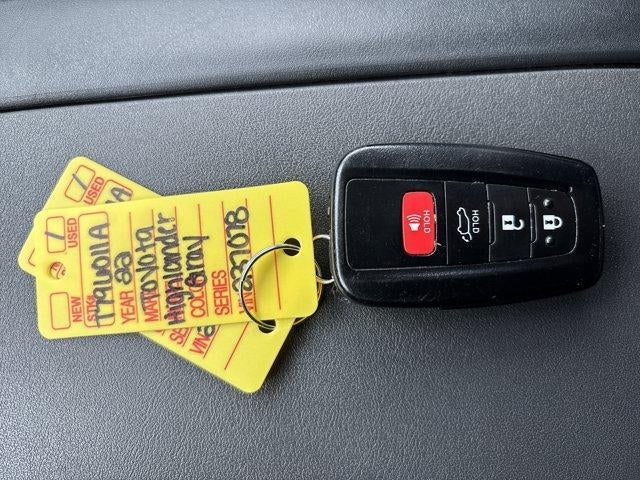 2022 Toyota Highlander Platinum AWD (Natl)