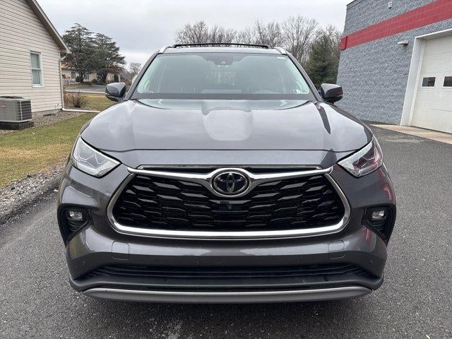 2022 Toyota Highlander Platinum AWD (Natl)
