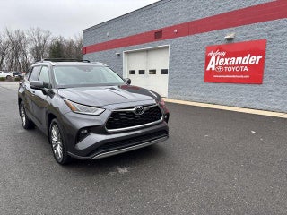 2022 Toyota Highlander Platinum AWD (Natl)