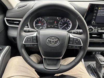 2022 Toyota Highlander XLE AWD (Natl)