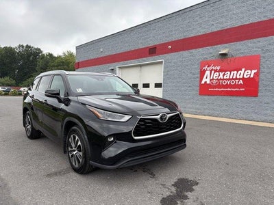 2021 Toyota Highlander XLE AWD (Natl)