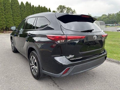 2021 Toyota Highlander XLE AWD (Natl)