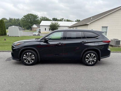 2021 Toyota Highlander XLE AWD (Natl)