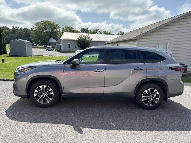 2026 Toyota Highlander XLE AWD (Natl)