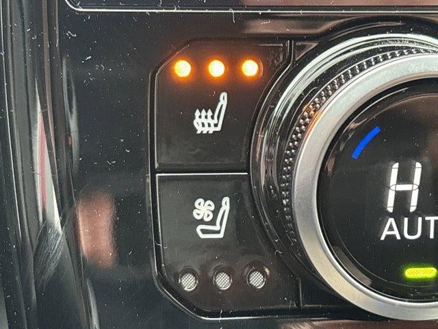 2026 Toyota Highlander Platinum AWD (Natl)