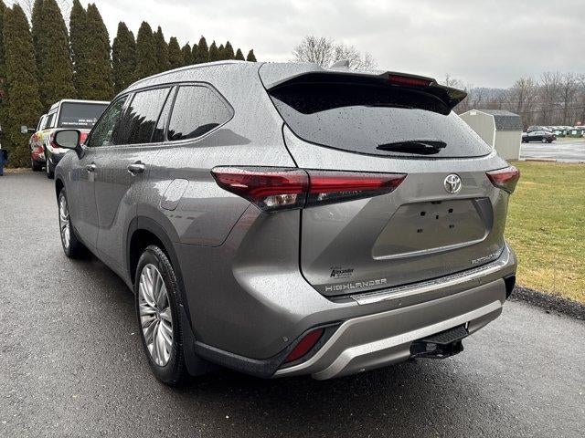 2026 Toyota Highlander Platinum AWD (Natl)