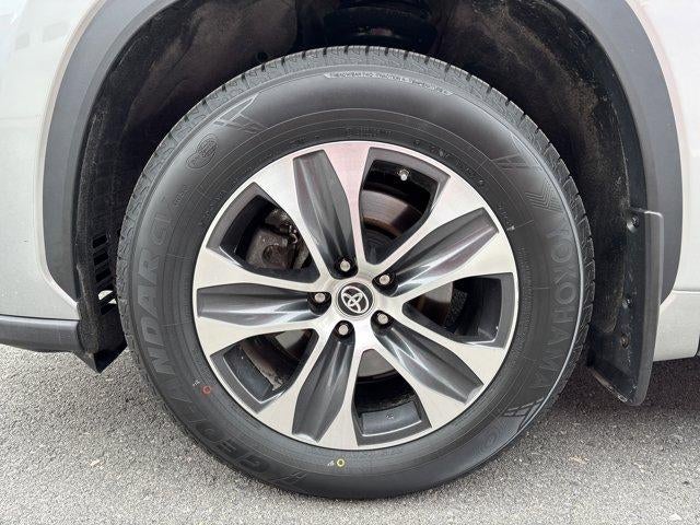 2024 Toyota Highlander XLE AWD (Natl)