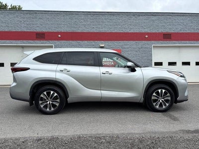 2024 Toyota Highlander XLE AWD (Natl)