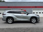 2024 Toyota Highlander LE AWD (SE)