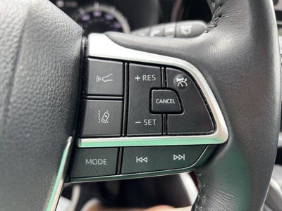 2024 Toyota Highlander LE AWD (SE)