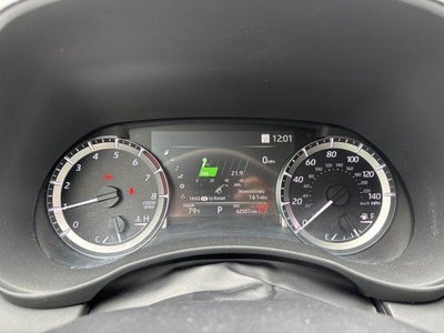 2024 Toyota Highlander LE AWD (SE)