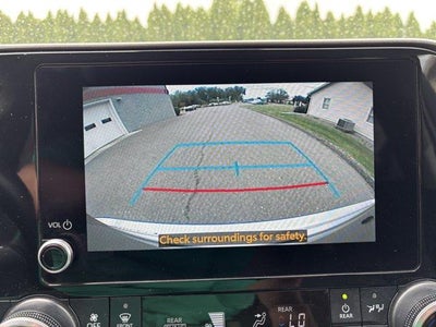2024 Toyota Highlander LE AWD (SE)