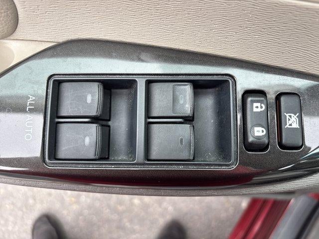 2013 Toyota Sienna 5dr 8-Pass Van V6 LE FWD (Natl)