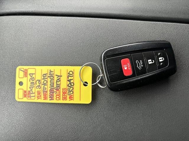 2022 Toyota Highlander Hybrid Limited AWD (Natl)