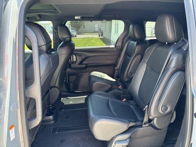 2025 Toyota Sienna XSE AWD 7-Passenger (Natl)