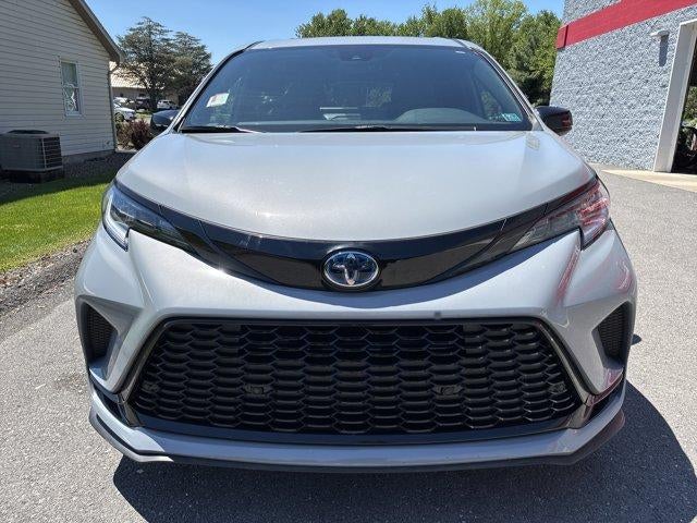 2025 Toyota Sienna XSE AWD 7-Passenger (Natl)