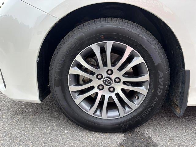 2020 Toyota Sienna XLE Premium FWD 8-Passenger (Natl)