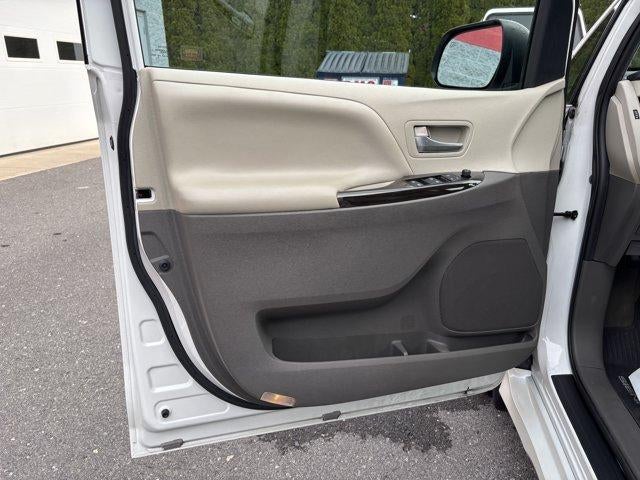 2020 Toyota Sienna XLE Premium FWD 8-Passenger (Natl)