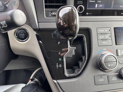 2020 Toyota Sienna XLE Premium FWD 8-Passenger (Natl)