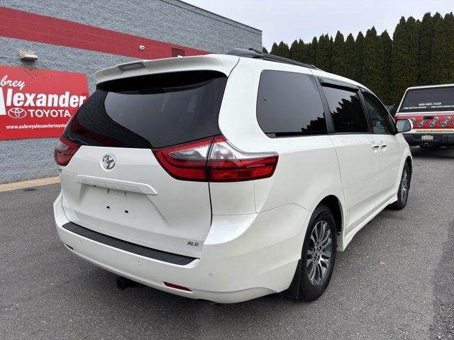 2020 Toyota Sienna XLE Premium FWD 8-Passenger (Natl)