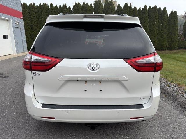 2020 Toyota Sienna XLE Premium FWD 8-Passenger (Natl)