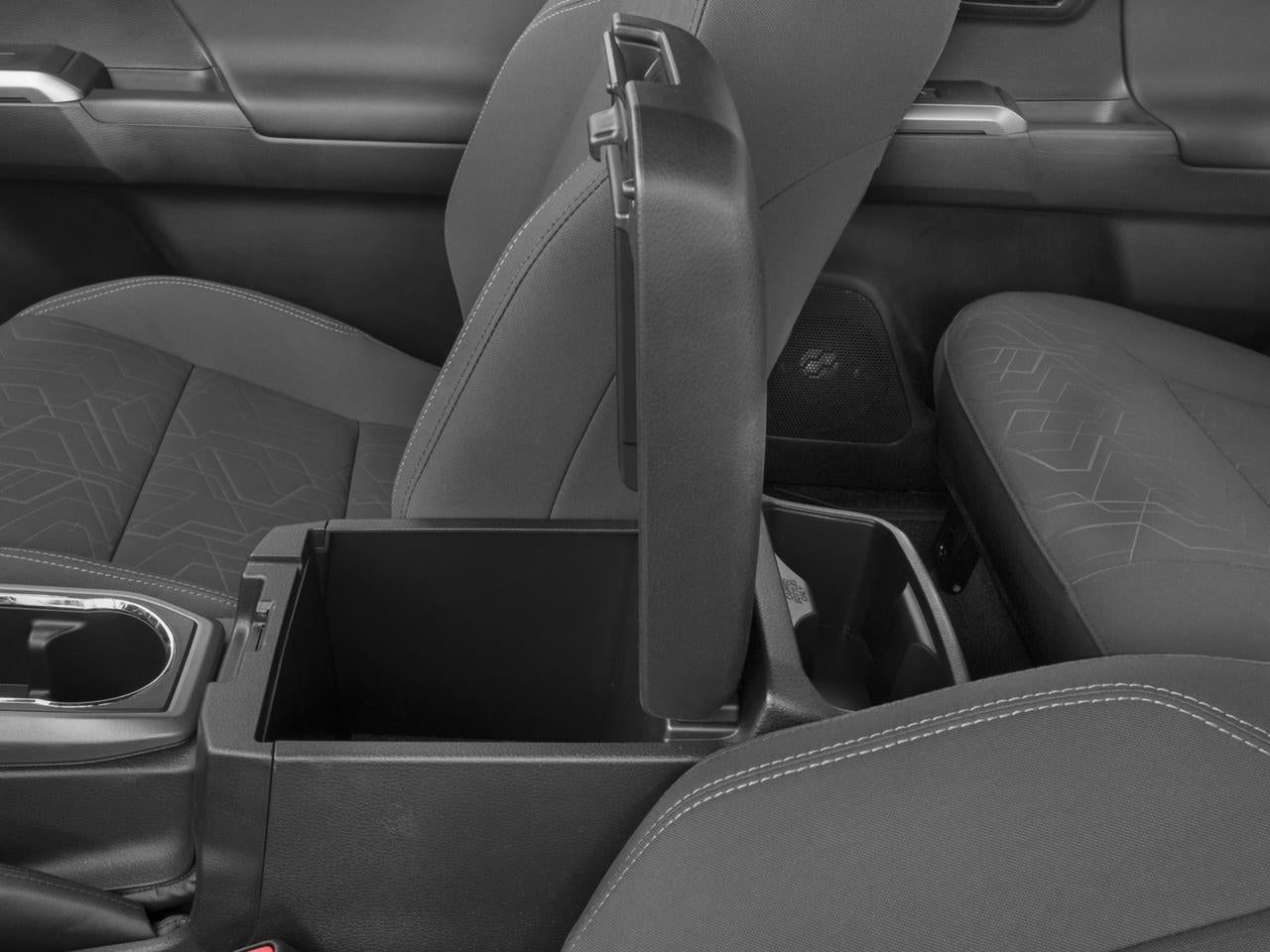 2016 Toyota Tacoma 4WD Double Cab Short Bed V6 Automatic TRD Sport (Natl)