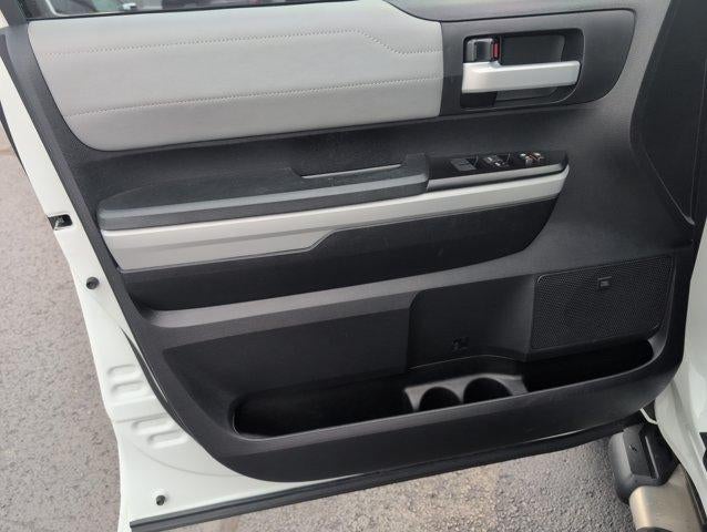 2020 Toyota Tundra 4WD 4WD Limited CrewMax 5.5' Bed 5.7L (Natl)