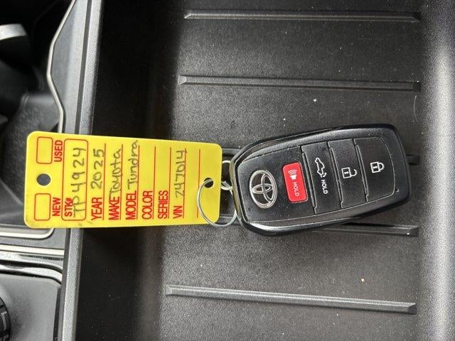 2025 Toyota Tundra 4WD 4WD Limited CrewMax 5.5' Bed (Natl)