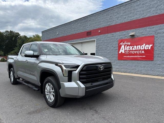 2024 Toyota Tundra 4WD 4WD SR5 CrewMax 5.5' Bed (SE)