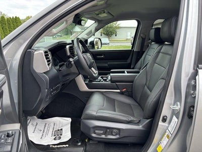 2024 Toyota Tundra 4WD 4WD SR5 CrewMax 5.5' Bed (SE)