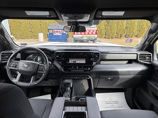 2025 Toyota Tundra 4WD 4WD SR5 CrewMax 5.5' Bed (SE)