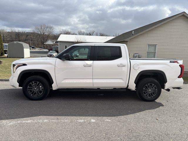 2025 Toyota Tundra 4WD 4WD SR5 CrewMax 5.5' Bed (SE)
