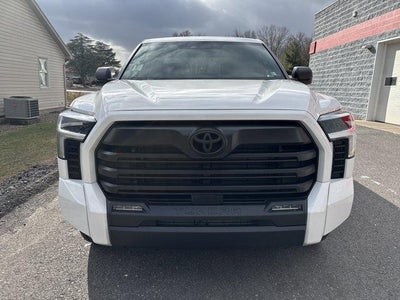 2025 Toyota Tundra 4WD 4WD SR5 CrewMax 5.5' Bed (SE)