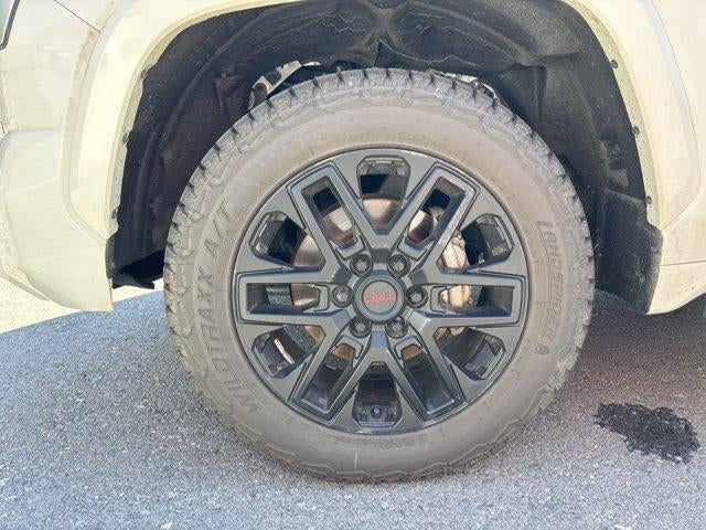 2024 Toyota Tundra 4WD 4WD SR5 CrewMax 5.5' Bed (SE)
