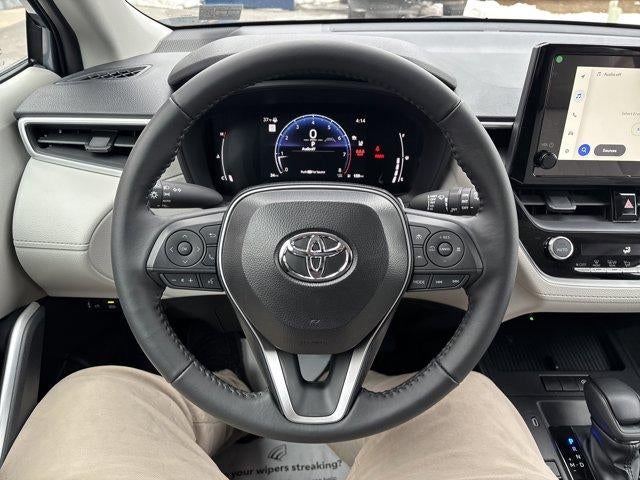2026 Toyota Corolla Cross LE 4WD (Natl)