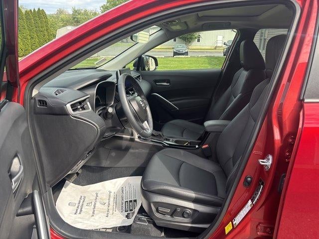 2025 Toyota Corolla Cross XLE 4WD (Natl)