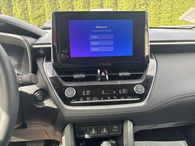 2025 Toyota Corolla Cross XLE 4WD (Natl)