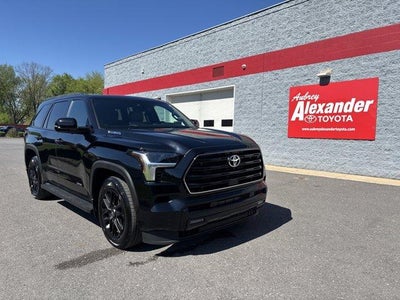 2026 Toyota Sequoia Limited 4WD (SE)