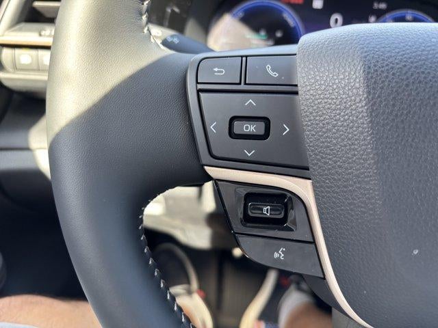 2026 Toyota Crown Signia Limited AWD (Natl)