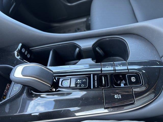 2026 Toyota Crown Signia Limited AWD (Natl)