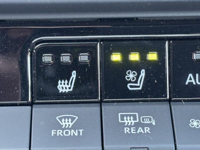 2026 Toyota Crown Signia Limited AWD (Natl)