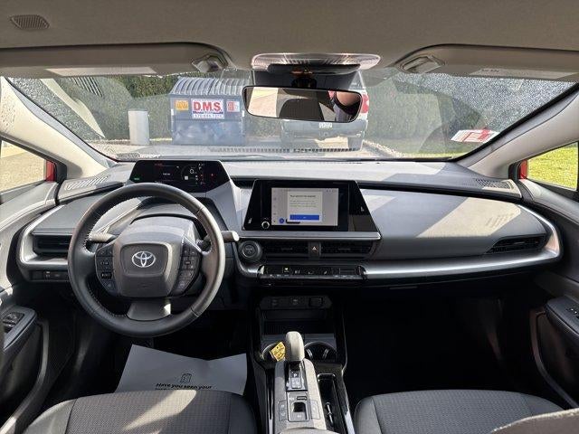 2025 Toyota Prius LE (Natl)